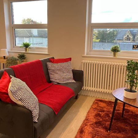 Appartement Magnificent Refurbished 1 Bed Flat Few Steps To High St ! - 4 East House à Epsom Extérieur photo